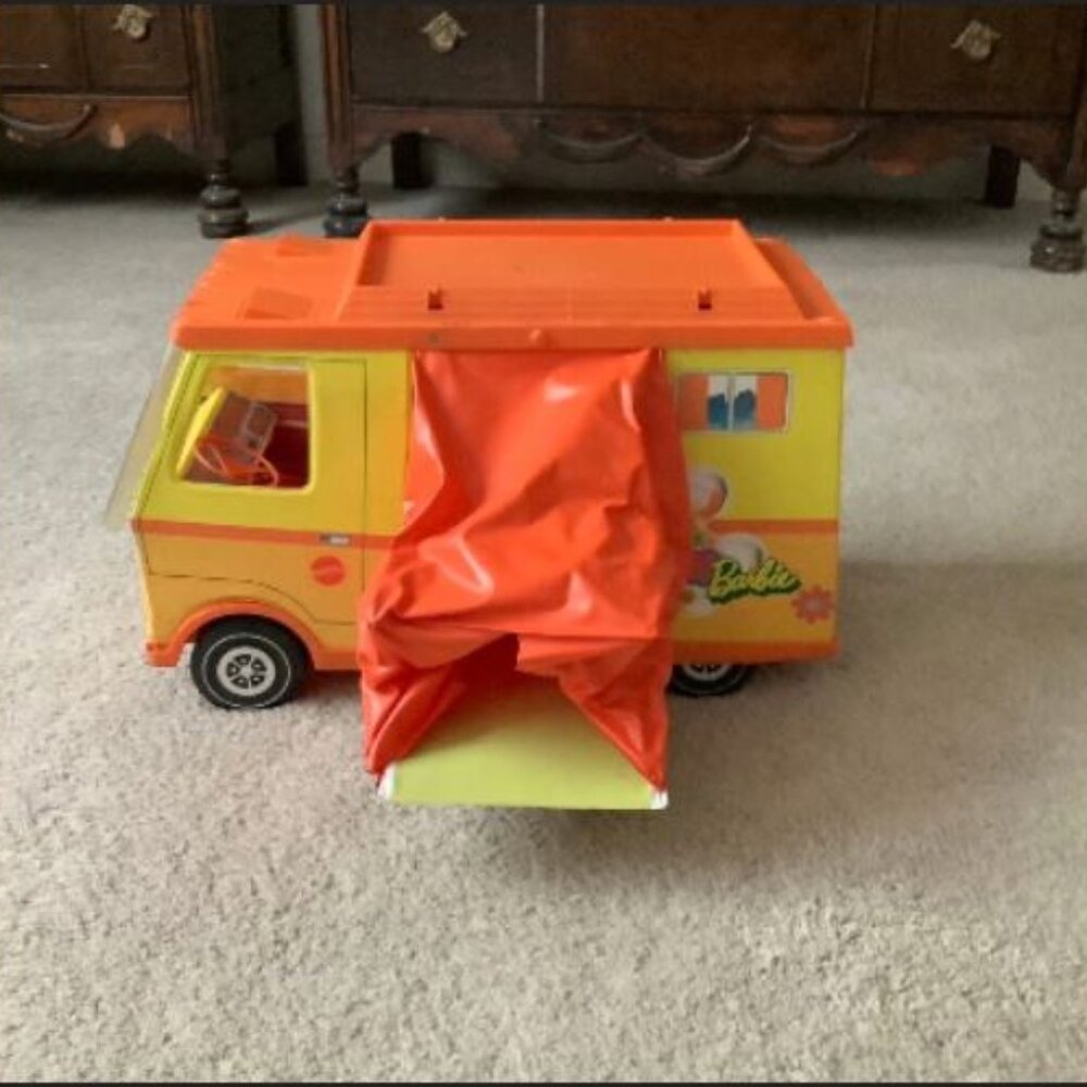 Vintage Barbie Country Camper
